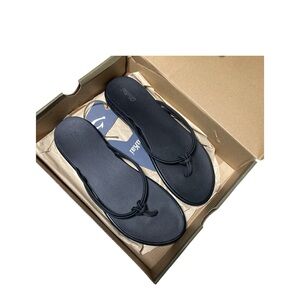 OLUKAI AKA SANDAL | BLACK | Women’s 11